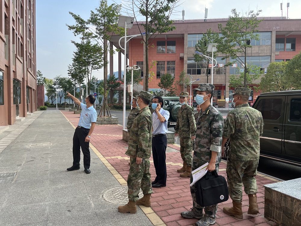 都匀军分区、都匀市武装部相关领导到我院调研指导武装部规范化建设工作